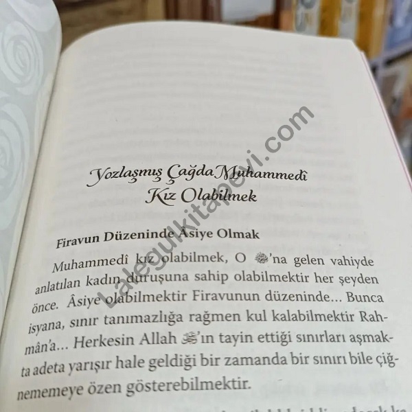 Ebu%20Cehil%20Çağında%20MUHAMMEDİ%20KIZ%20OLMAK%20